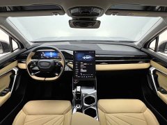 Geely Boyue L 1.5TD DCT Luxury - ფოტო 9