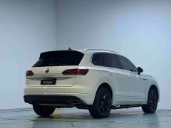 Volkswagen Touareg 2022 2.0TSI Ruishang Edition - ფოტო 18