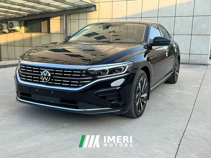 Volkswagen Passat 380TSI Luxury - ავტომობილი ჩინეთიდან