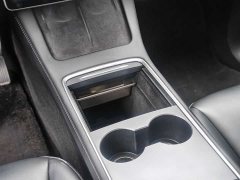 Tesla Model Y Rear-Wheel Drive - ფოტო 13