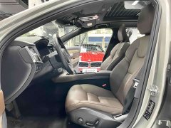 Volvo S90 B5 Inscription Luxury - ფოტო 6