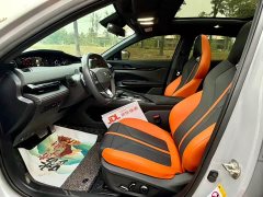Changan UNI-V 1.5T 500Bar Luxury Sport Edition - ფოტო 4