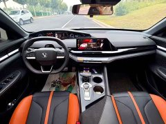 Changan UNI-V 1.5T 500Bar Luxury Sport Edition - ფოტო 6