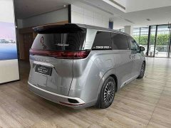 Denza D9 2022 DM-i 970 AWD Flagship - ფოტო 10