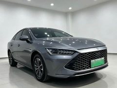 BYD Qin PLUS Glory Edition DM-i 55KM Leading - ფოტო 1
