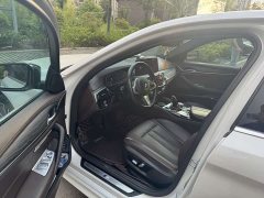 BMW 5 Series 530Li Premier M Sport Package - ფოტო 4