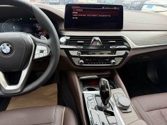 BMW 5 Series 530Li xDrive Luxury Package - ფოტო 12