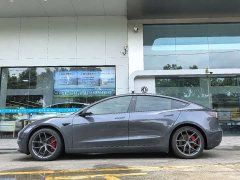 Tesla Model 3 Performance All-Wheel Drive - ფოტო 2