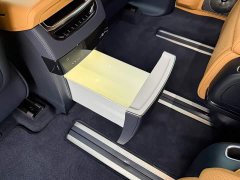 Zeekr Geely Geometry 009 Seven-Seat Ultra Home Edition - ფოტო 11
