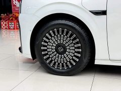 Zeekr Geely Geometry 009 Seven-Seat Ultra Home Edition - ფოტო 3