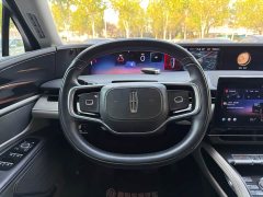 Lincoln Navigator 2.0T AWD Prestige - ფოტო 14