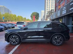 Lincoln Navigator 2.0T AWD Prestige - ფოტო 3