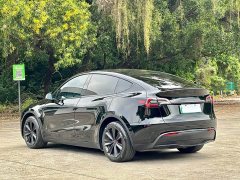 Tesla Model Y 2022 Facelift Rear-Wheel Drive - ფოტო 13