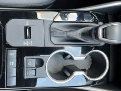 Toyota Highlander Hybrid 2.5L FWD Premium 7-Seater - ფოტო 18
