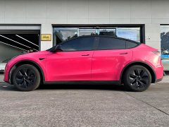 Tesla Model Y Rear-Wheel Drive - ფოტო 2