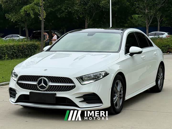Mercedes-Benz A-Class Facelift A 180 L Sport Sedan