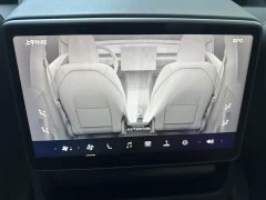 Tesla Model Y Rear-Wheel Drive - ფოტო 18