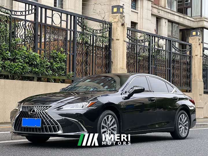 Lexus ES 2021 200 Premium Edition - ავტომობილი ჩინეთიდან