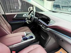 Toyota 2027 2.0T Seven-Seat Prestige Edition - ფოტო 17