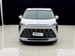 Toyota 2027 2.0T Seven-Seat Prestige Edition - ფოტო 2