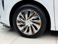 Toyota 2027 2.0T Seven-Seat Prestige Edition - ფოტო 3