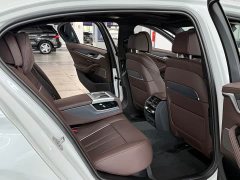 BMW 5 Series Facelift 530Li Luxury M Sport Package - ფოტო 10