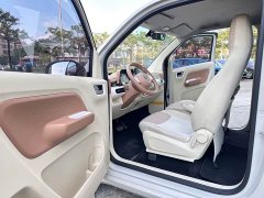 BMW Hongguang MINIEV Third Generation 215km Advanced Edition - ფოტო 9