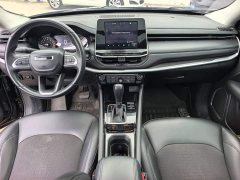 Jeep 220T Automatic Leading Edition - ფოტო 11
