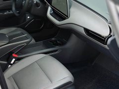 FAW Red Flag EH7 2024 760 Pro AWD Honor Edition - ფოტო 4