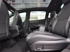 Tesla Model Y L 2025 Long Range All-Wheel Drive - ფოტო 15