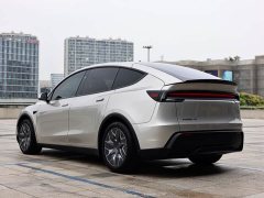 Tesla Model Y L 2025 Long Range All-Wheel Drive - ფოტო 5