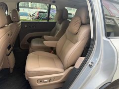 Li Auto i8 Standard Edition - ფოტო 7