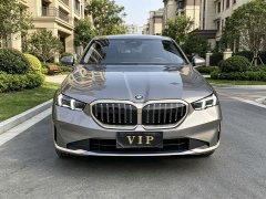 BMW 5 Series 530Li Luxury Edition Premium Package - ფოტო 2