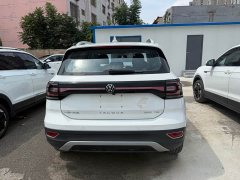Volkswagen Tacqua Touran 200TSI DSG Smart Connected Edition - ფოტო 8