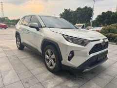 Toyota RAV4 2.0L CVT FWD Style Edition - ფოტო 3