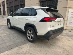 Toyota RAV4 2.0L CVT FWD Style Edition - ფოტო 4