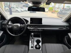 Honda Civic 240TURBO CVT Dynamic C-Position Special Edition - ფოტო 8