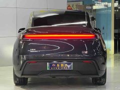 Tesla Model Y Rear-Wheel Drive - ფოტო 4