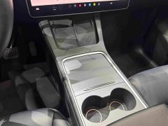 Tesla Model Y Rear-Wheel Drive - ფოტო 16