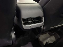 Tesla Model Y Rear-Wheel Drive - ფოტო 17