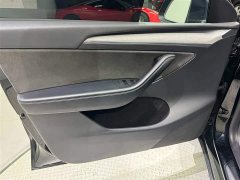 Tesla Model Y Rear-Wheel Drive - ფოტო 19