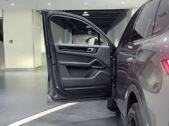 Porsche Cayenne New Energy Cayenne E-Hybrid 2.0T - ფოტო 4
