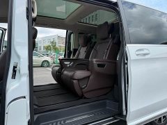 Mercedes-Benz V-Class 2021 V 260 L Long Wheelbase Luxury Edition - ფოტო 14