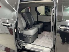 Toyota Gravia 2.5L Hybrid Comfort Edition - photo 10