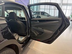 Volkswagen Passat 280TSI Business Edition - ფოტო 10