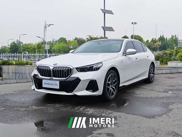 BMW i5 2025 eDrive 35L M Sport Package - ავტომობილი ჩინეთიდან
