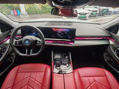 BMW i5 2025 eDrive 35L M Sport Package - ფოტო 17