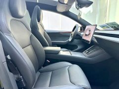 Tesla Model Y L Long Range All-Wheel Drive - ფოტო 11