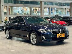 BMW 5 Series 530Li Luxury Edition Premium Package - ფოტო 3