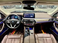 BMW 5 Series 530Li Luxury Edition Premium Package - ფოტო 4